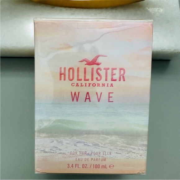 NEW Hollister Wave by Hollister Eau De Parfum Spray 3.4 oz - Picture 3 of 3